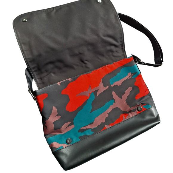 Coach signature flap messenger crossbody bag camouflage colorful large size - Picture 9 of 12
